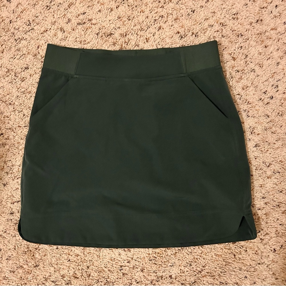 Athletic skirt